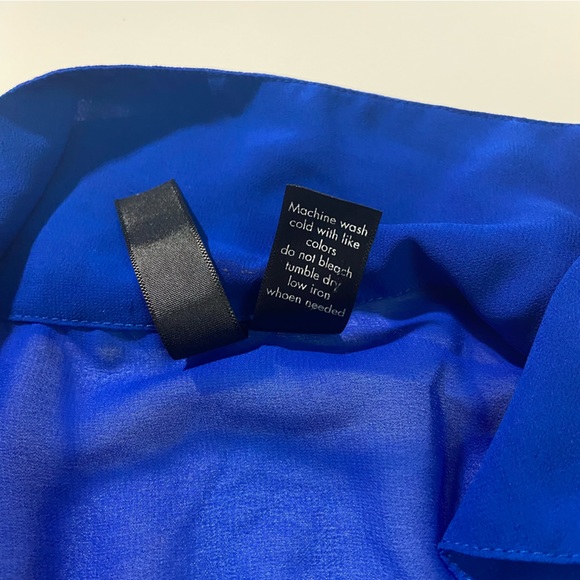 Sheer royal blue button tank size M - Picture 3 of 6